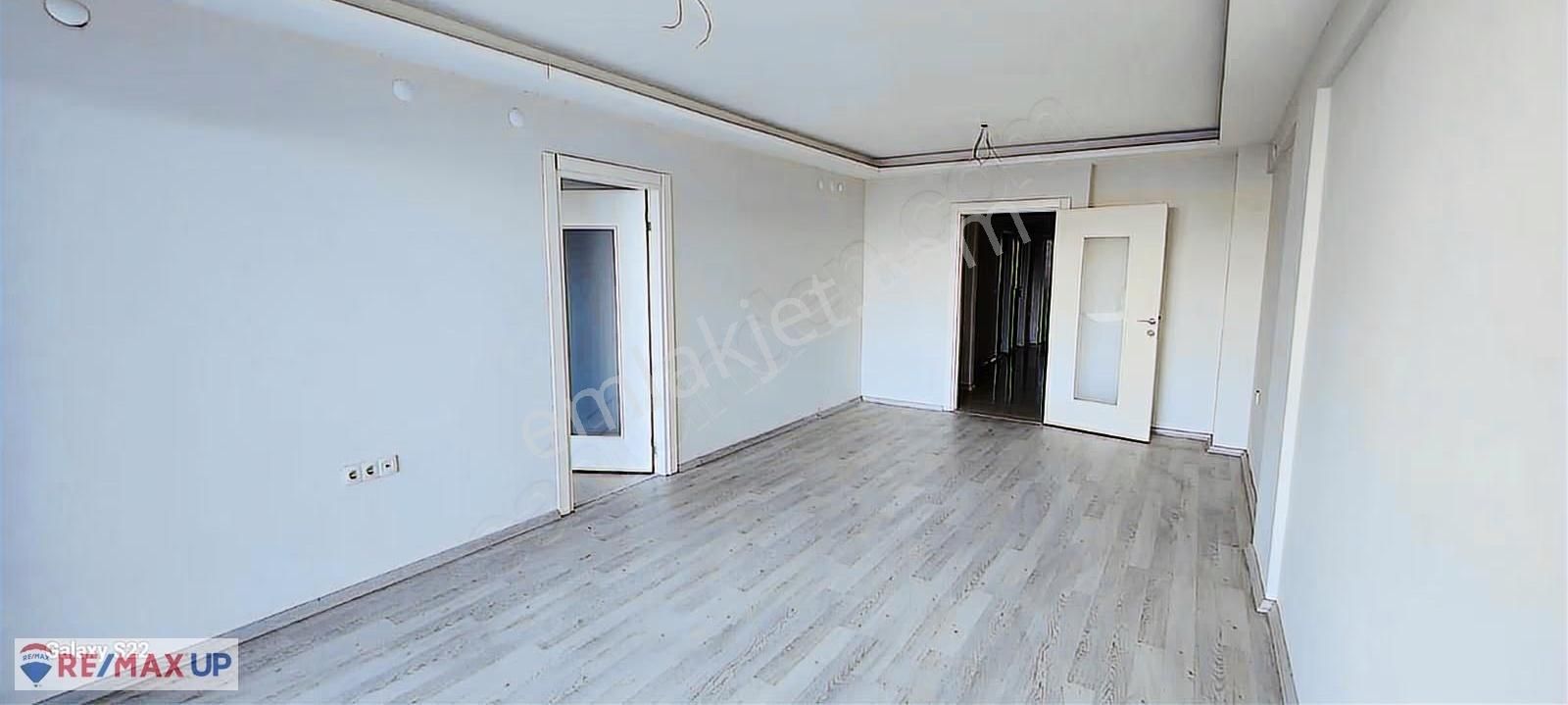 Tarıhı Asansöre 300 Mt., Denıze Yakın Satılık Sıfır Daıre - Görsel 9