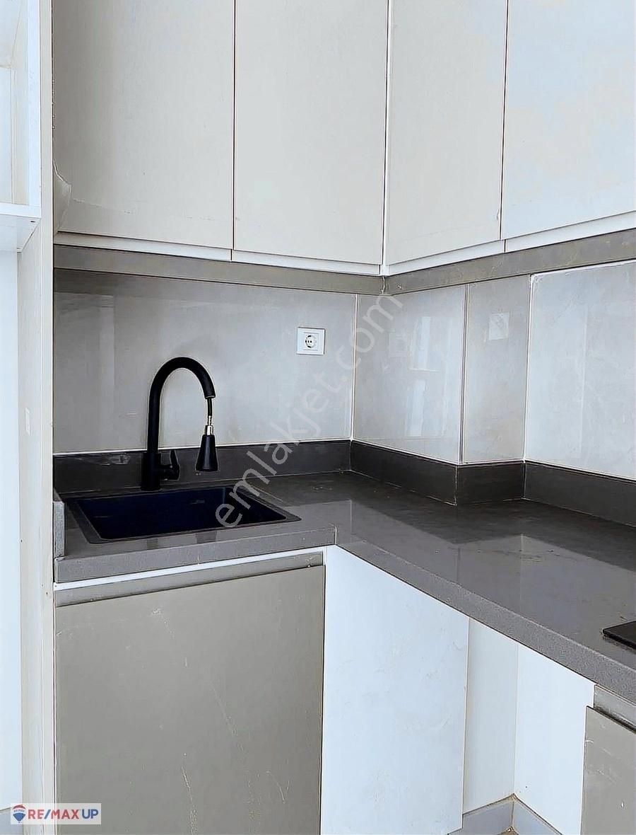 Merkezi Lokasyonda Sıfır Satılık 1+1 Daire - Görsel 13