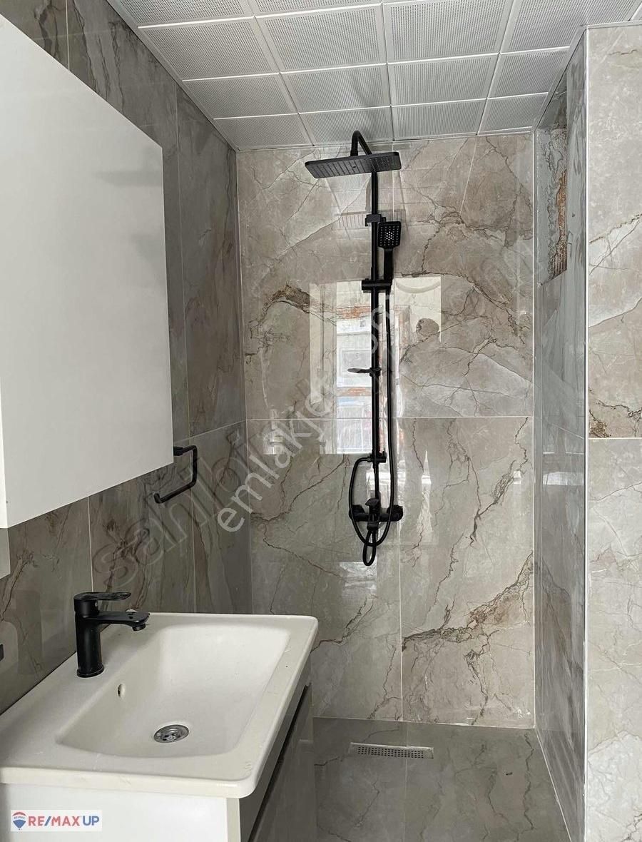 Merkezi Lokasyonda Sıfır Satılık 1+1 Daire - Görsel 9