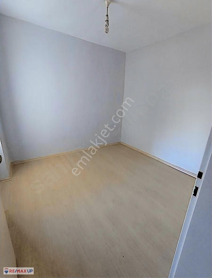 Ürünkent Sitesinde Park Manzaralı, Ferah 3+1 Daire - Görsel 25