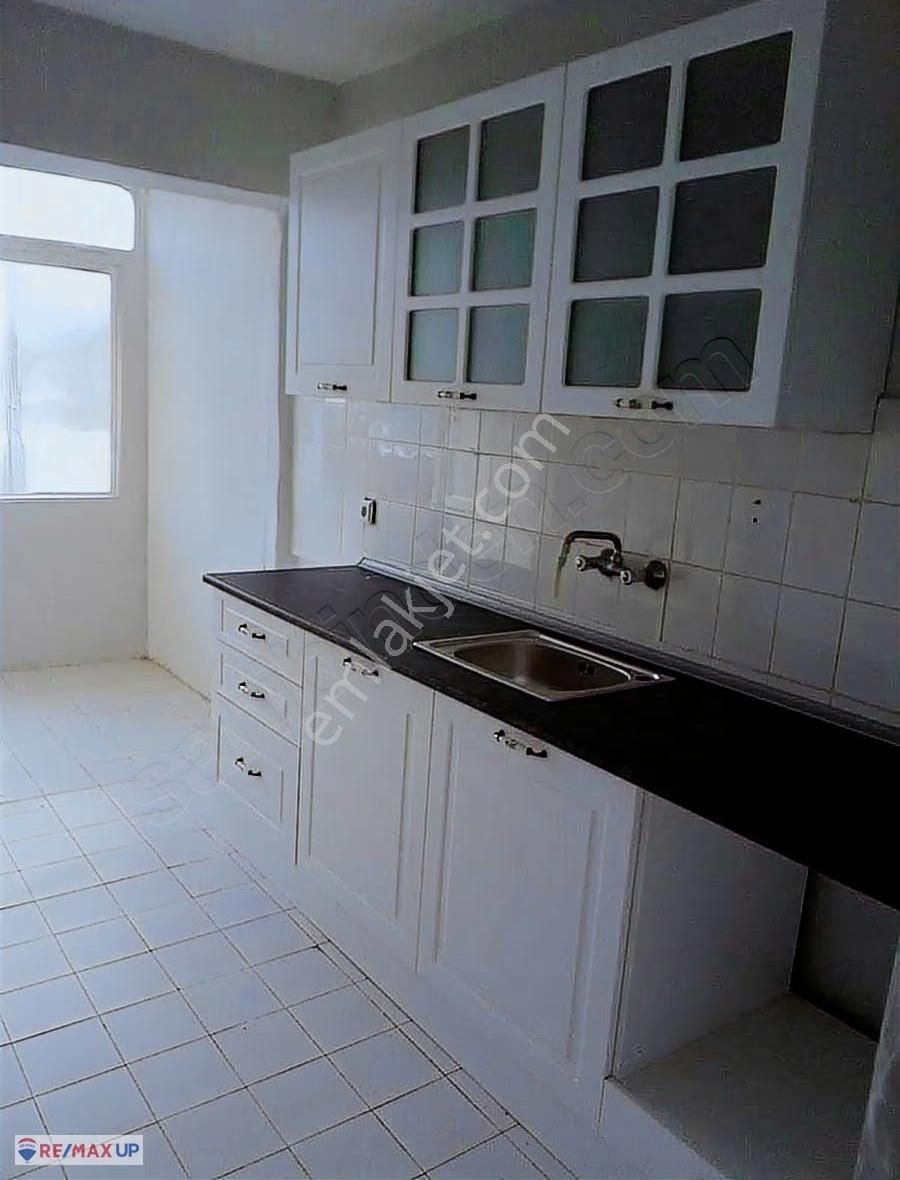 Ürünkent Sitesinde Park Manzaralı, Ferah 3+1 Daire - Görsel 19