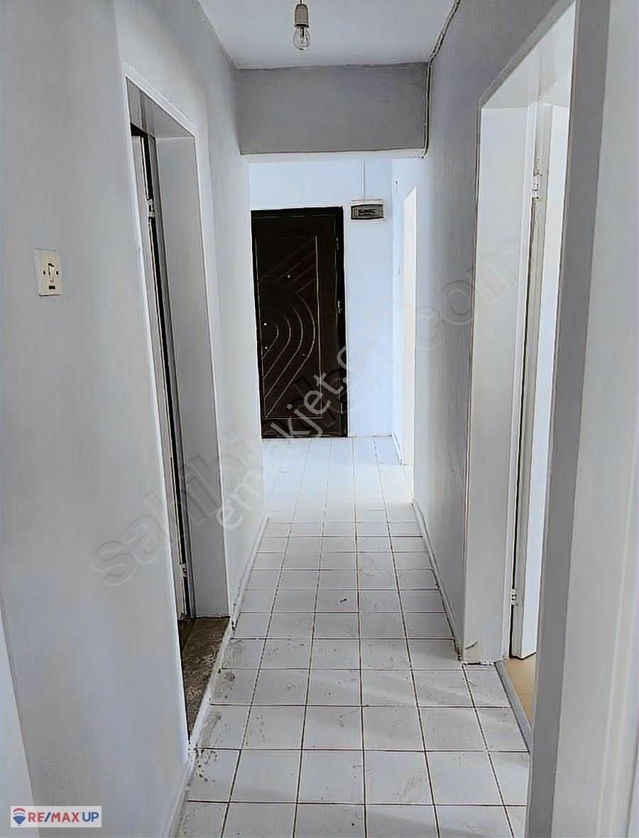 Ürünkent Sitesinde Park Manzaralı, Ferah 3+1 Daire - Görsel 2