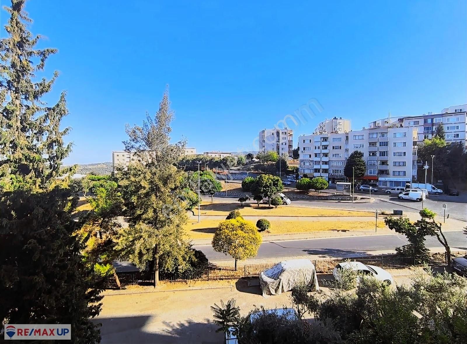 Ürünkent Sitesinde Park Manzaralı, Ferah 3+1 Daire - Görsel 26