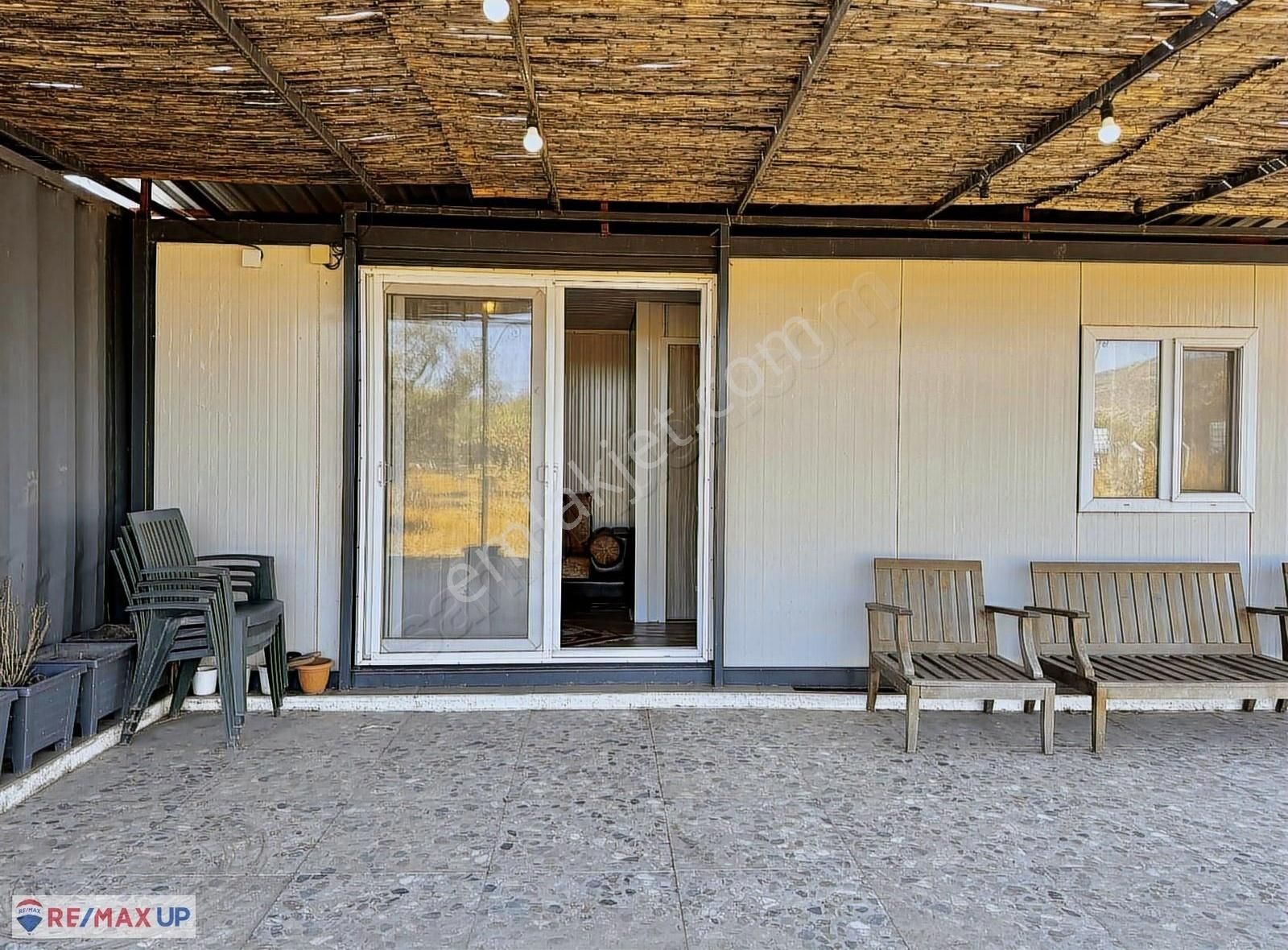 Yakapınarda Konteynerlı,zeytin Ve Meyve Ağaçlı Arazi - Görsel 23