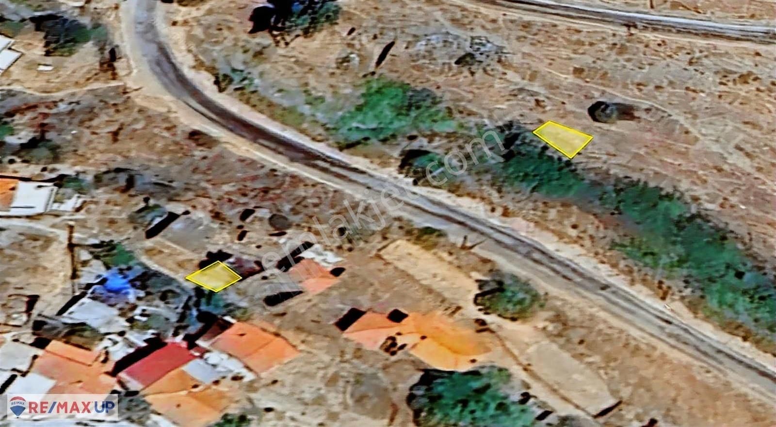 Karaburun Hasekide Köy İçinde 2 Tapu Tek Fiyata! - Görsel 4