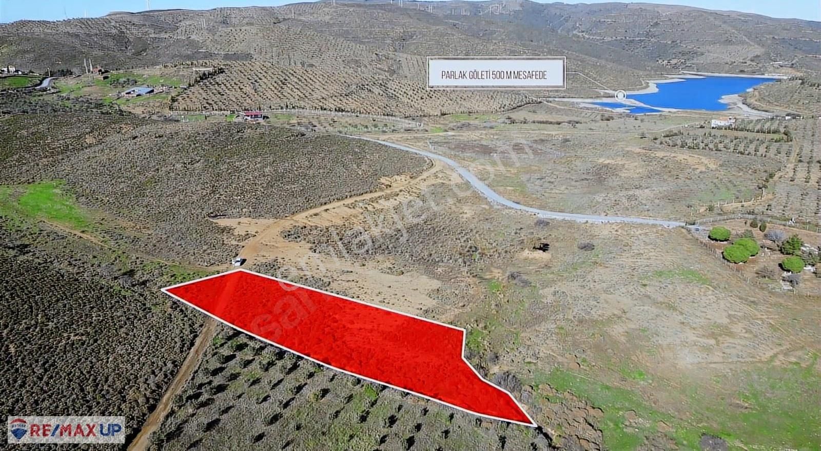 Parlak Köy Merkezine 500 M Mesafede 2516 M2 Tarla