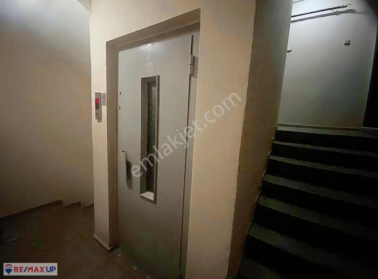 İzmir'in Tarihi Semtinde Satılık Daire - Görsel 22