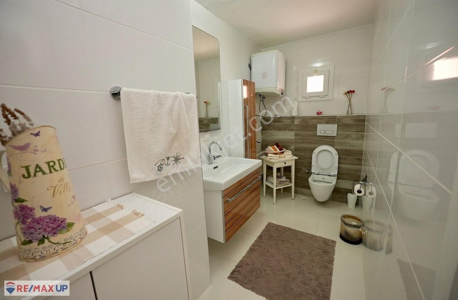 İncirlikoy'da Panoramik Deniz Manzaralı Tam Müstakil Villa - Görsel 11