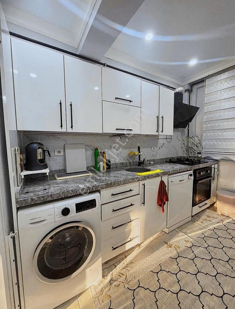 Onur Pehlivan'dan Canik'te Satılık 2+1 Daire Artı 15 M2 Dükkan