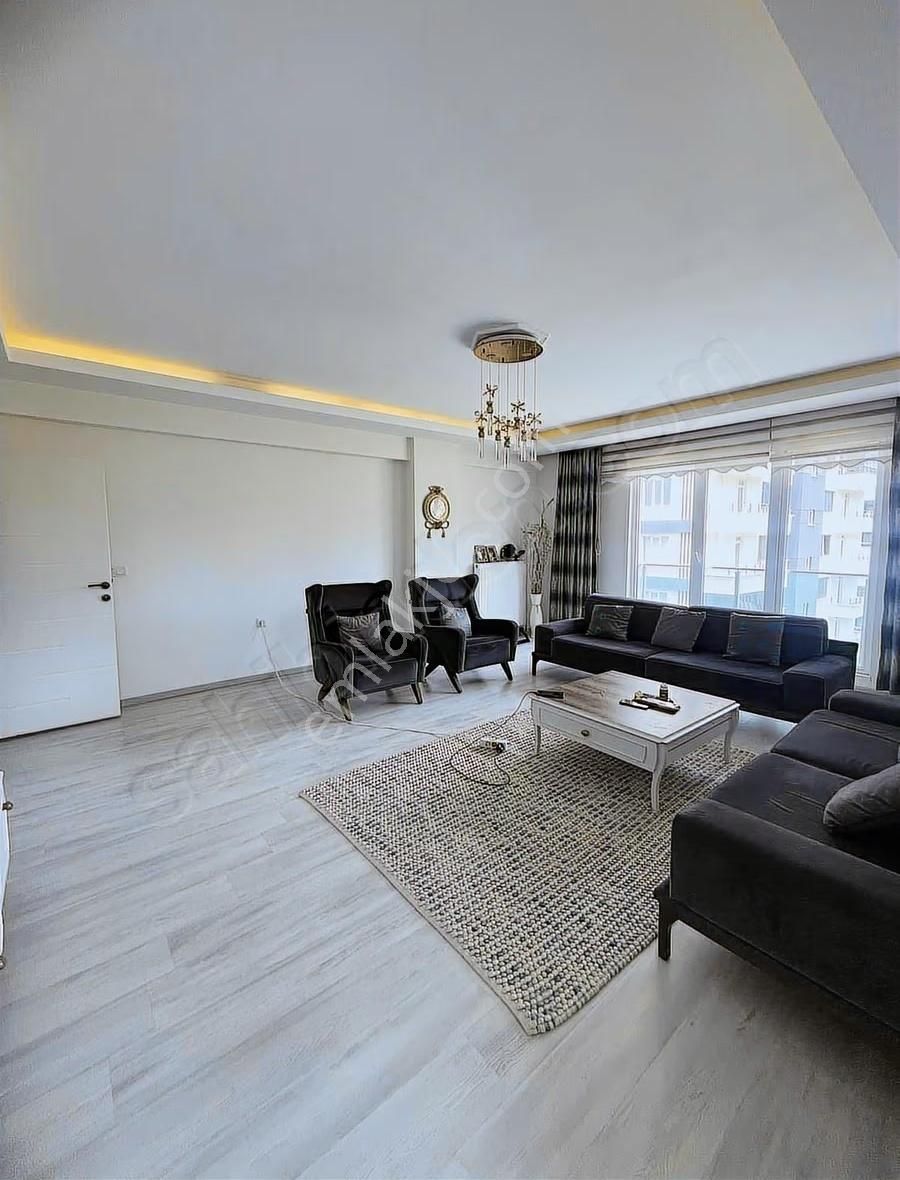 Onur Pehlivan'dan Aycicek Evlerin'de Satılık 3+1 Daire - Görsel 12