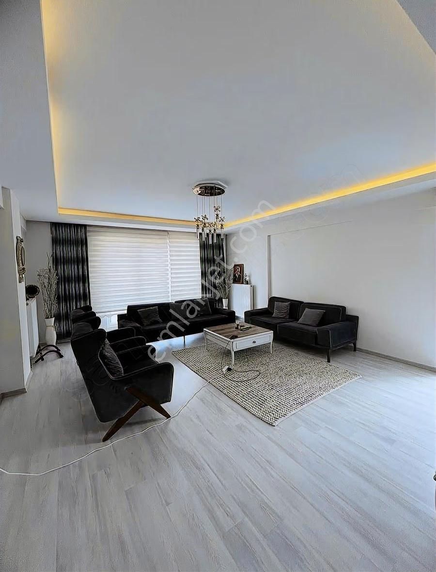 Onur Pehlivan'dan Aycicek Evlerin'de Satılık 3+1 Daire - Görsel 15