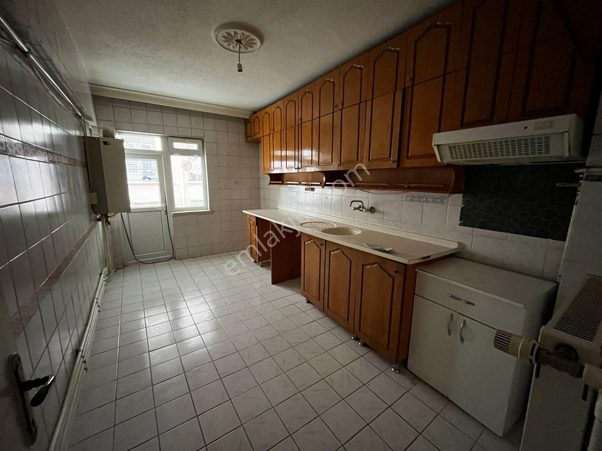 Sincan Mareşalda 3+1 Arakatta Geniş Balkonlu Kiralık Daire - Görsel 4