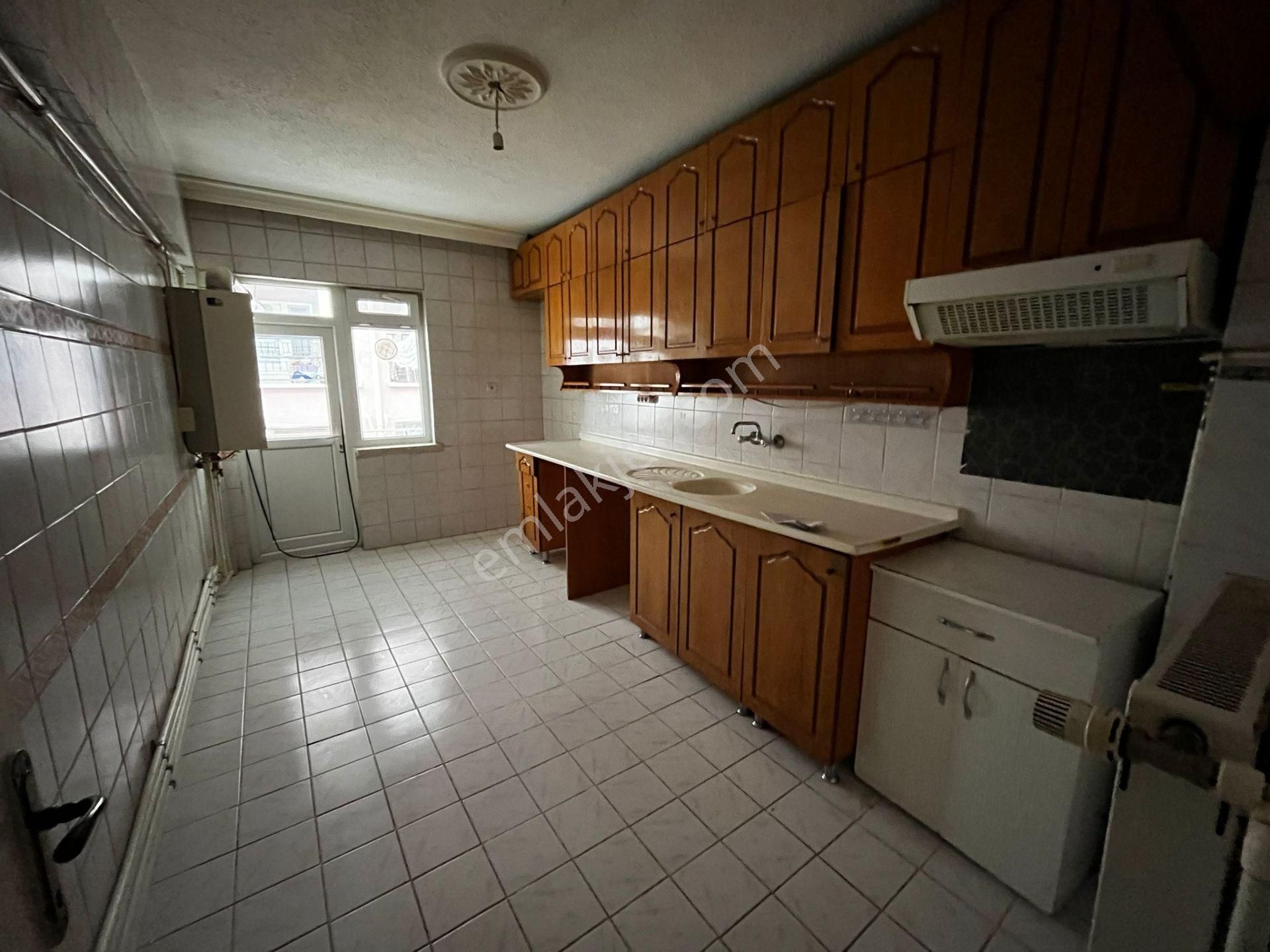 Sincan Mareşalda 3+1 Arakatta Geniş Balkonlu Kiralık Daire - Görsel 3