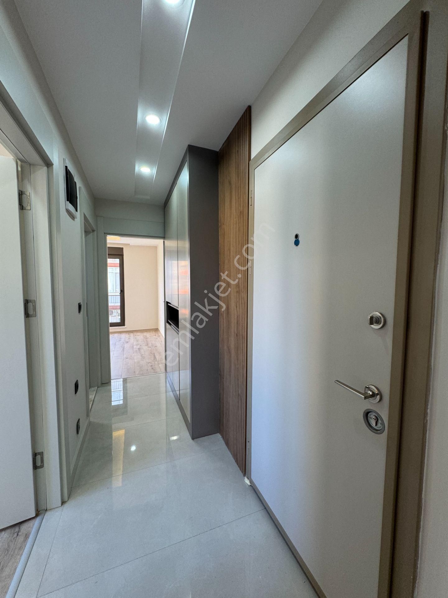 Yenigünde Mevlana Yakını Katta Fırsat 2+1 Daireler - Görsel 12