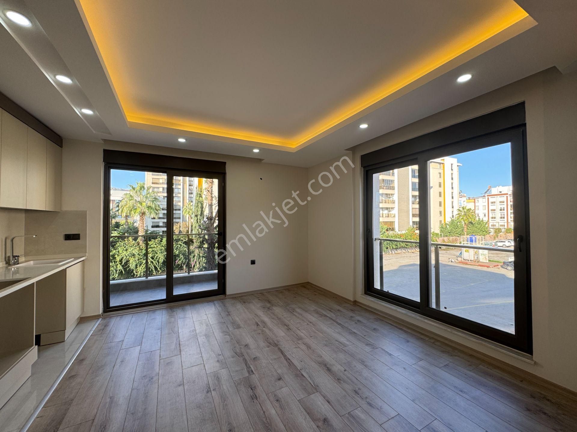 Yenigünde Mevlana Yakını Katta Fırsat 2+1 Daireler - Görsel 9