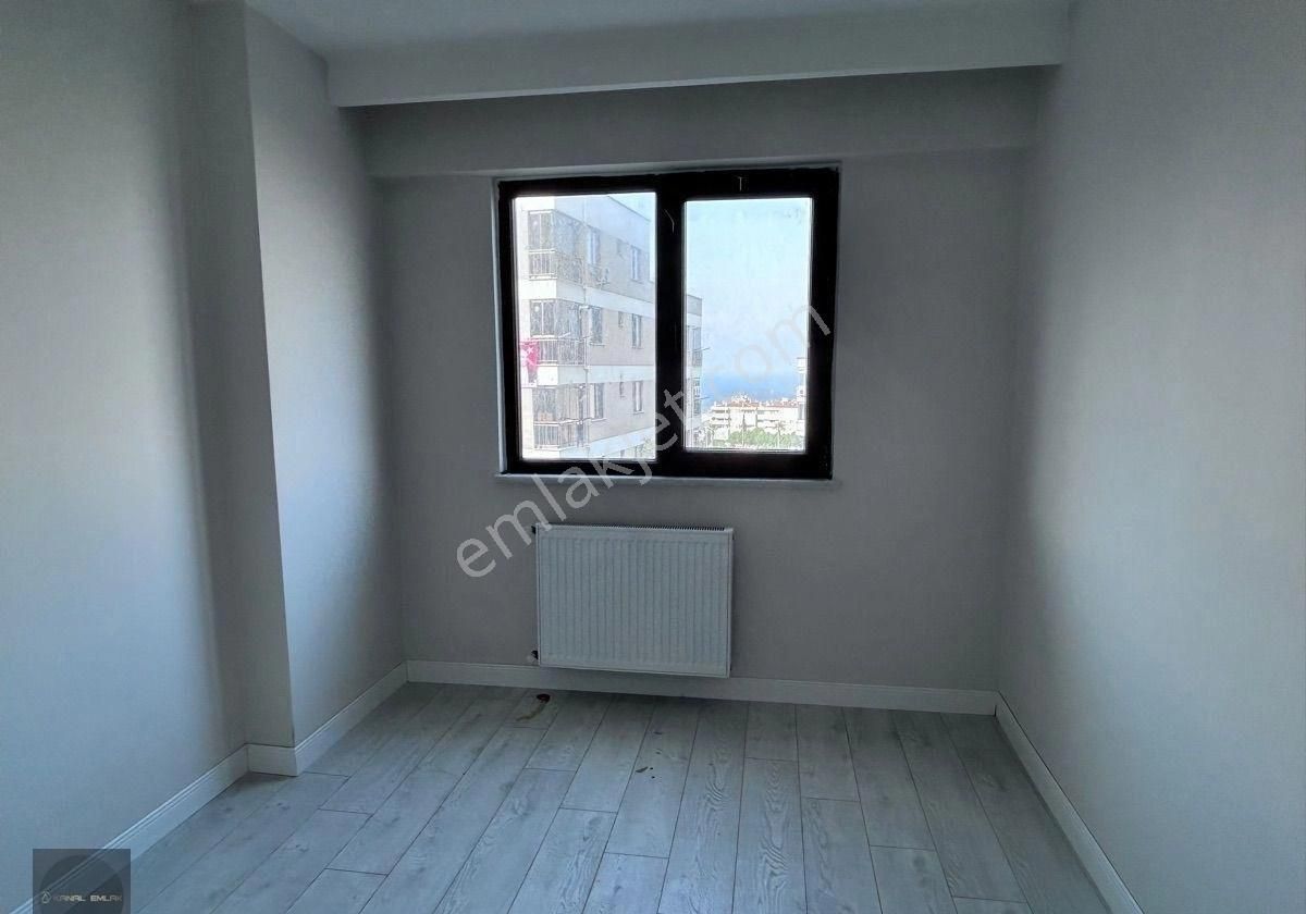 2+1 Sıfır Daire Merkezi Konumda Deniz Manzaralı - Görsel 13