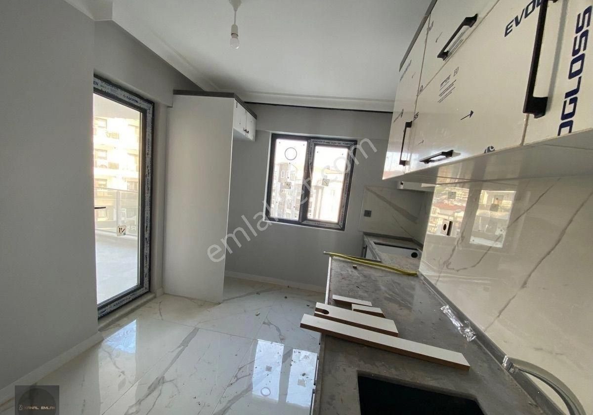 Güzelyalı Eğitim Mahallesi’nde Ayşin Park Sitesi’nde 3 + 1 Ara Kat Satılık Daire - Görsel 9