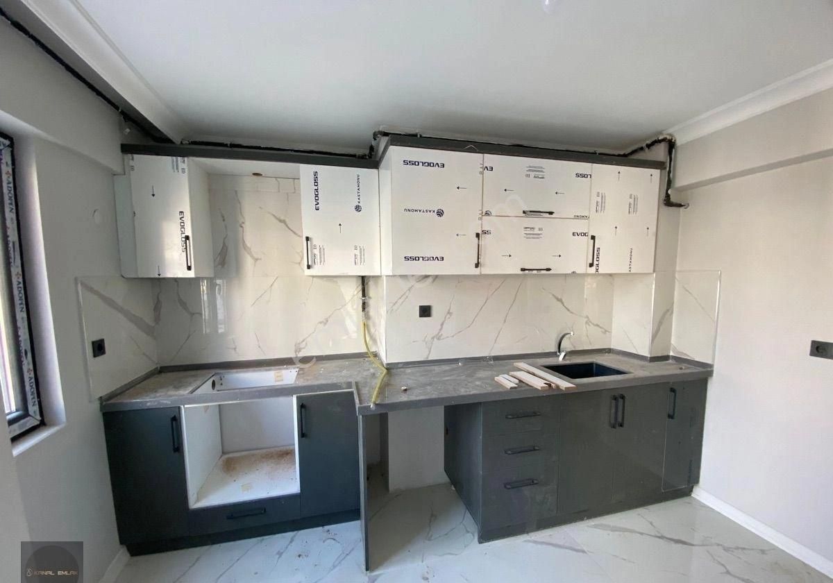 Güzelyalı Eğitim Mahallesi’nde Ayşin Park Sitesi’nde 3 + 1 Ara Kat Satılık Daire - Görsel 25