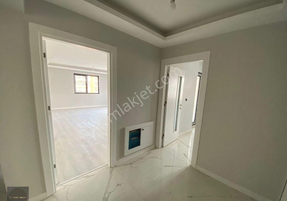 Güzelyalı Eğitim Mahallesi’nde Ayşin Park Sitesi’nde 3 + 1 Ara Kat Satılık Daire - Görsel 24