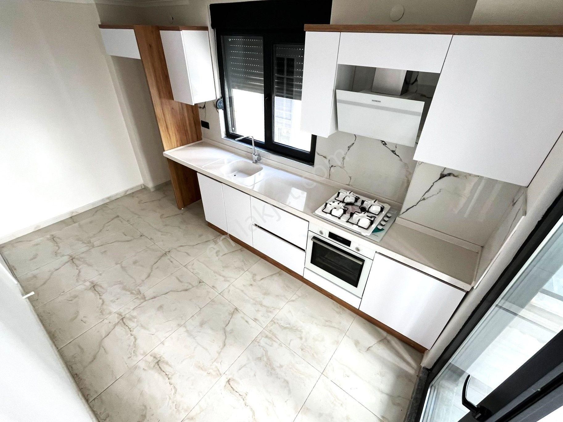 🎇aygül'den 🎇akçay'da🎇 Sıfır Doğalgazlı Ebeveyn Banyolu Asansörlü Nezih Site İçi 2+1 Satılık Daire - Görsel 4