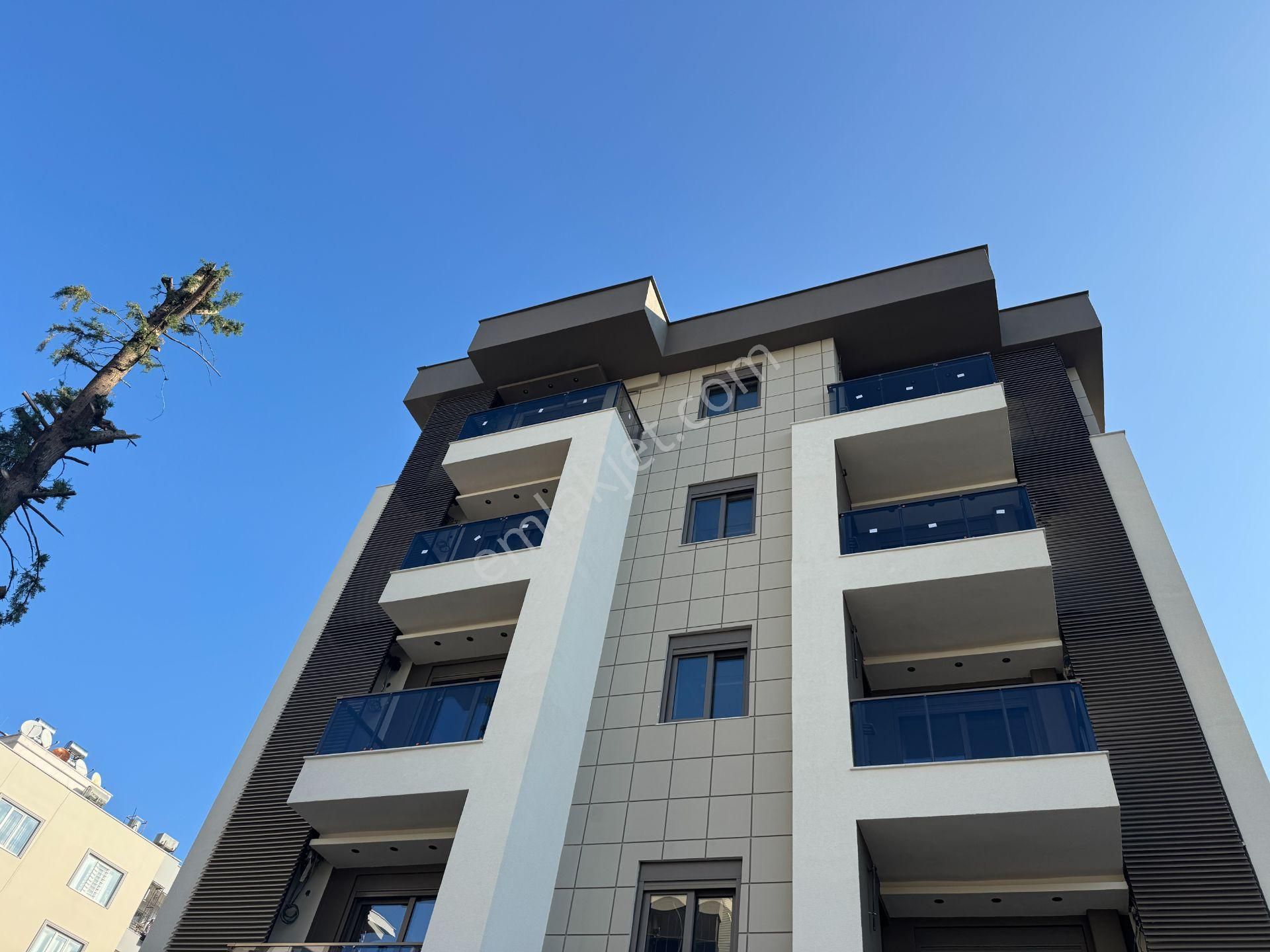 Yenigünde Yerden Isıtmalı Çatılı Lüks 2+1 Ler - Görsel 29