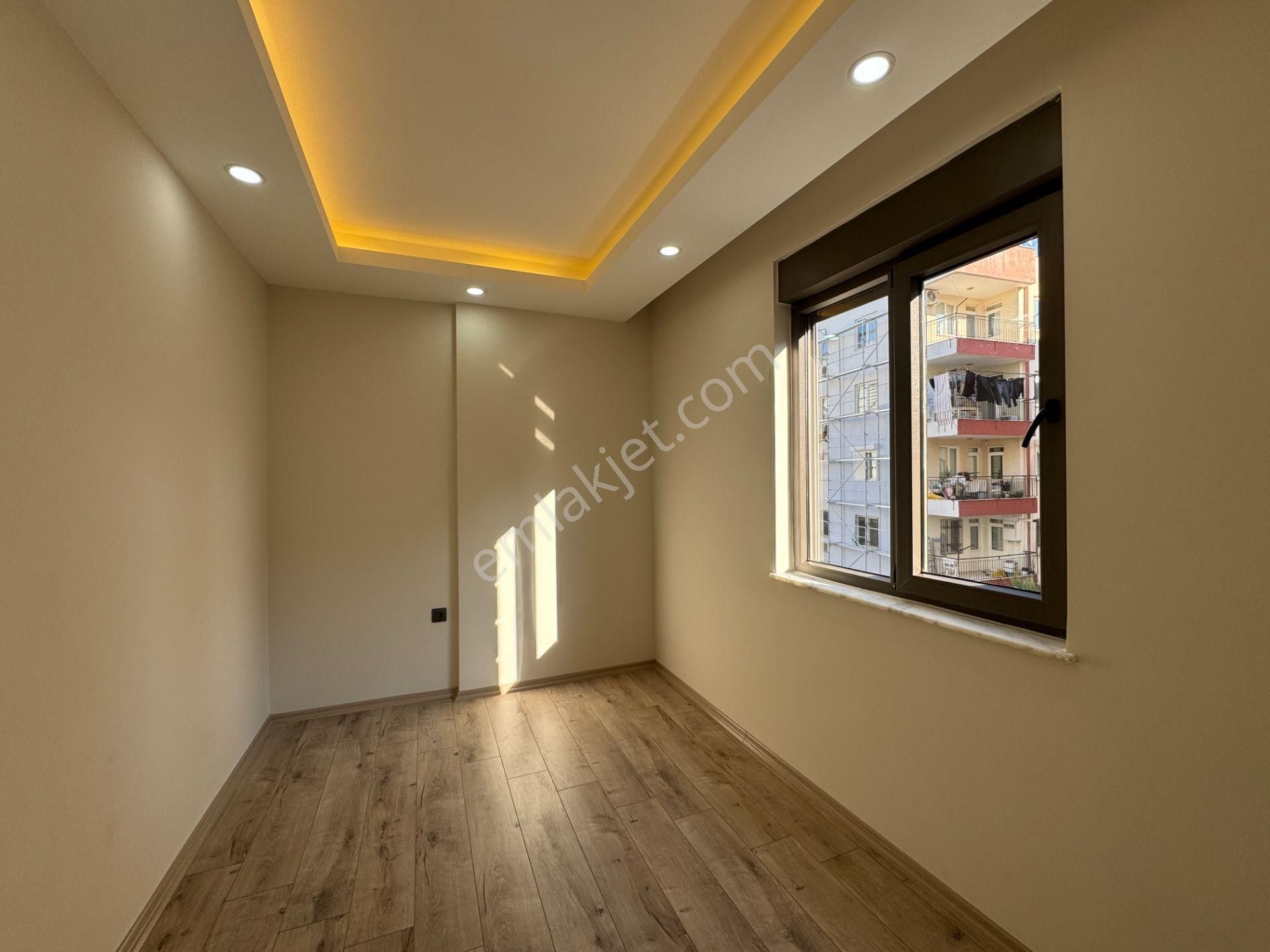 Yenigünde Yerden Isıtmalı Çatılı Lüks 2+1 Ler - Görsel 24