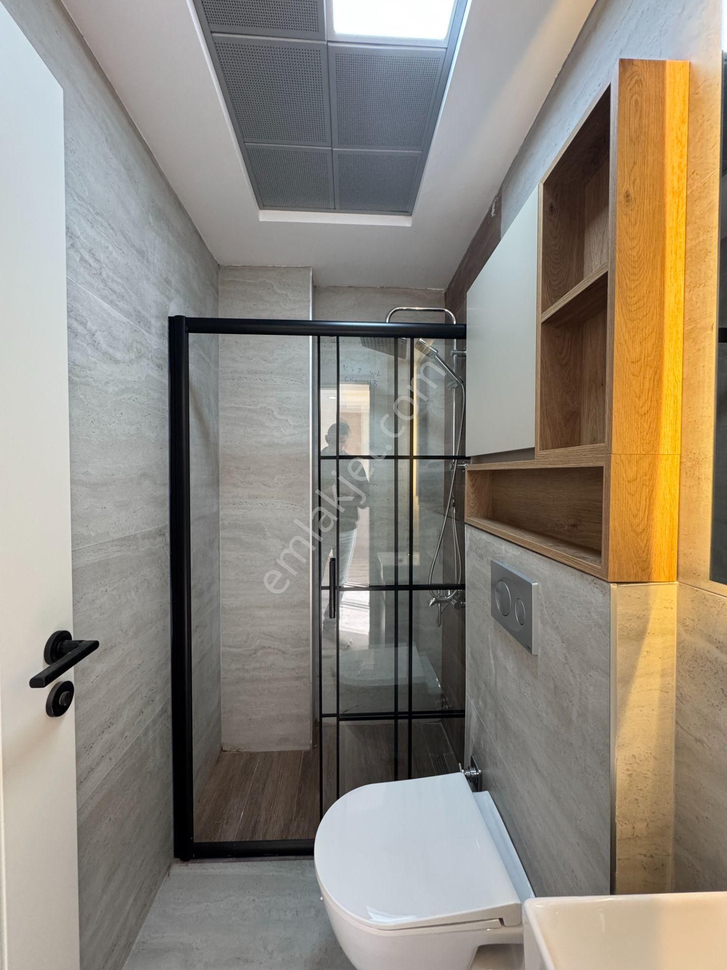 Yenigünde Yerden Isıtmalı Çatılı Lüks 2+1 Ler - Görsel 23