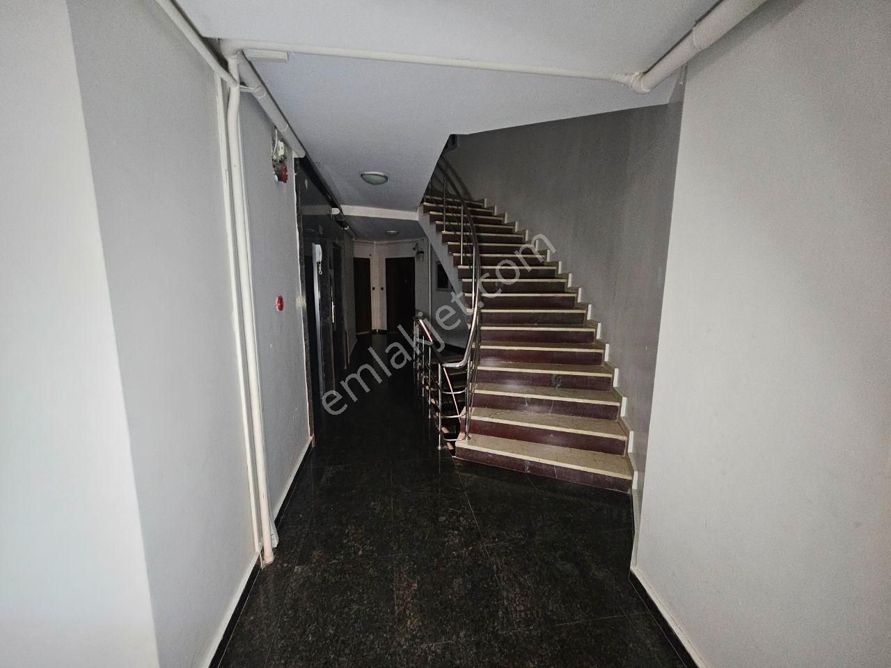 Akpınar'da Dikmen Caddesi 300 M Yakını Satılık Geniş 4+1 Daire - Görsel 3