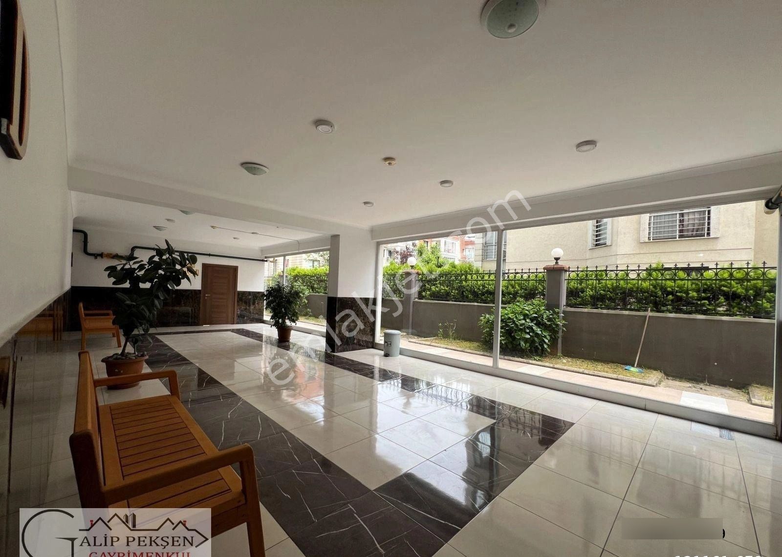 Trabzon Kaşüstü Akasya Sitesi Anayol Üzeri 4+1 Daire - Görsel 31