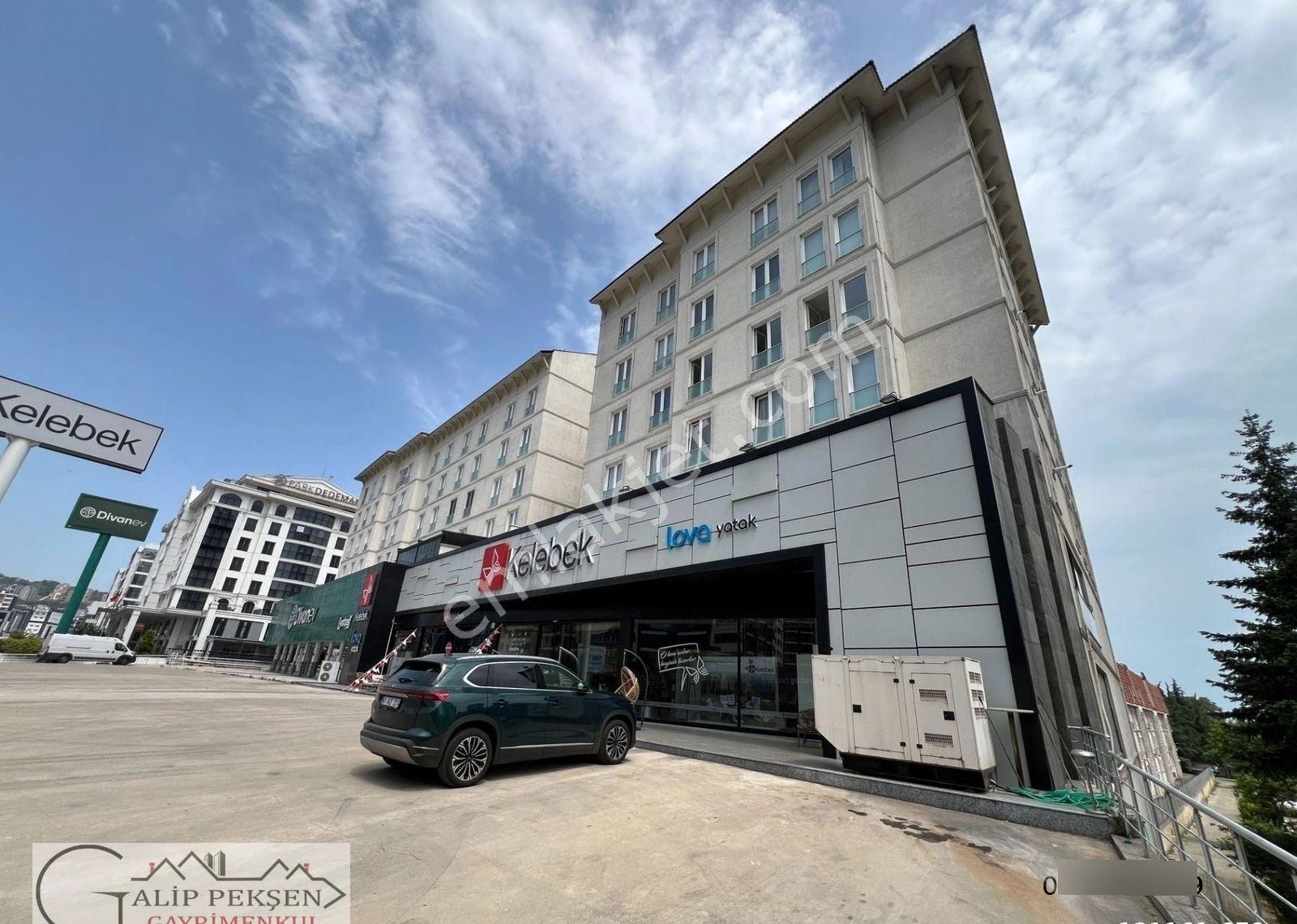 Trabzon Kaşüstü Akasya Sitesi Anayol Üzeri 4+1 Daire