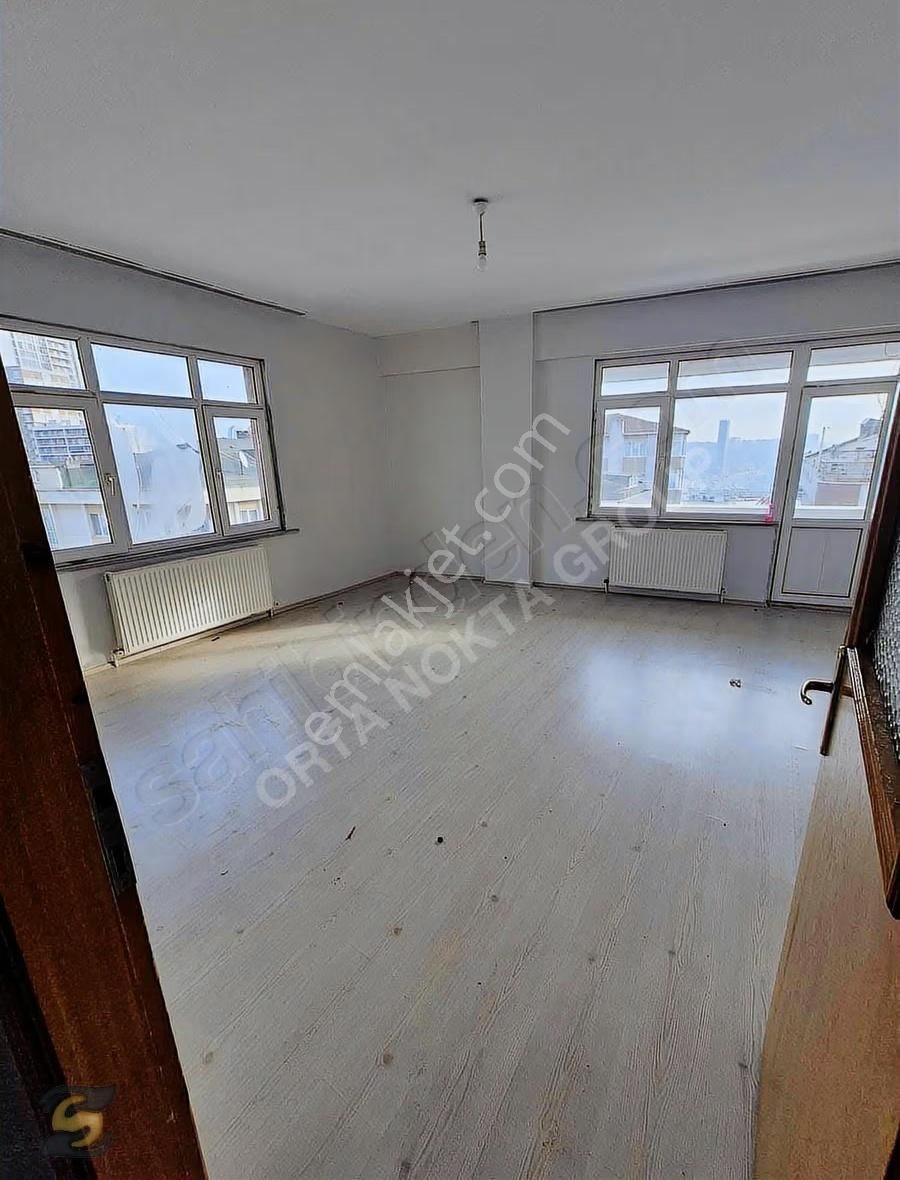 Metrobüs 5 Dk 1+1 Büyük Kiralık Daire - Görsel 11