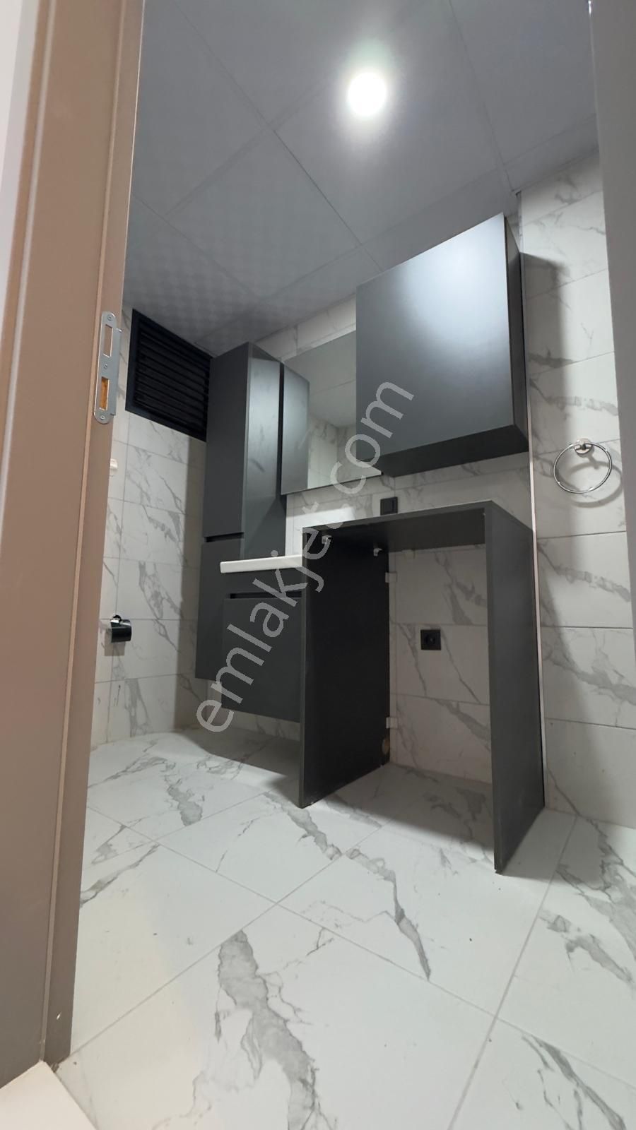 Menemen İstiklal Mah. Ön Cephe 2+1 102 M2 Lüks Kiralık Daire - Görsel 16