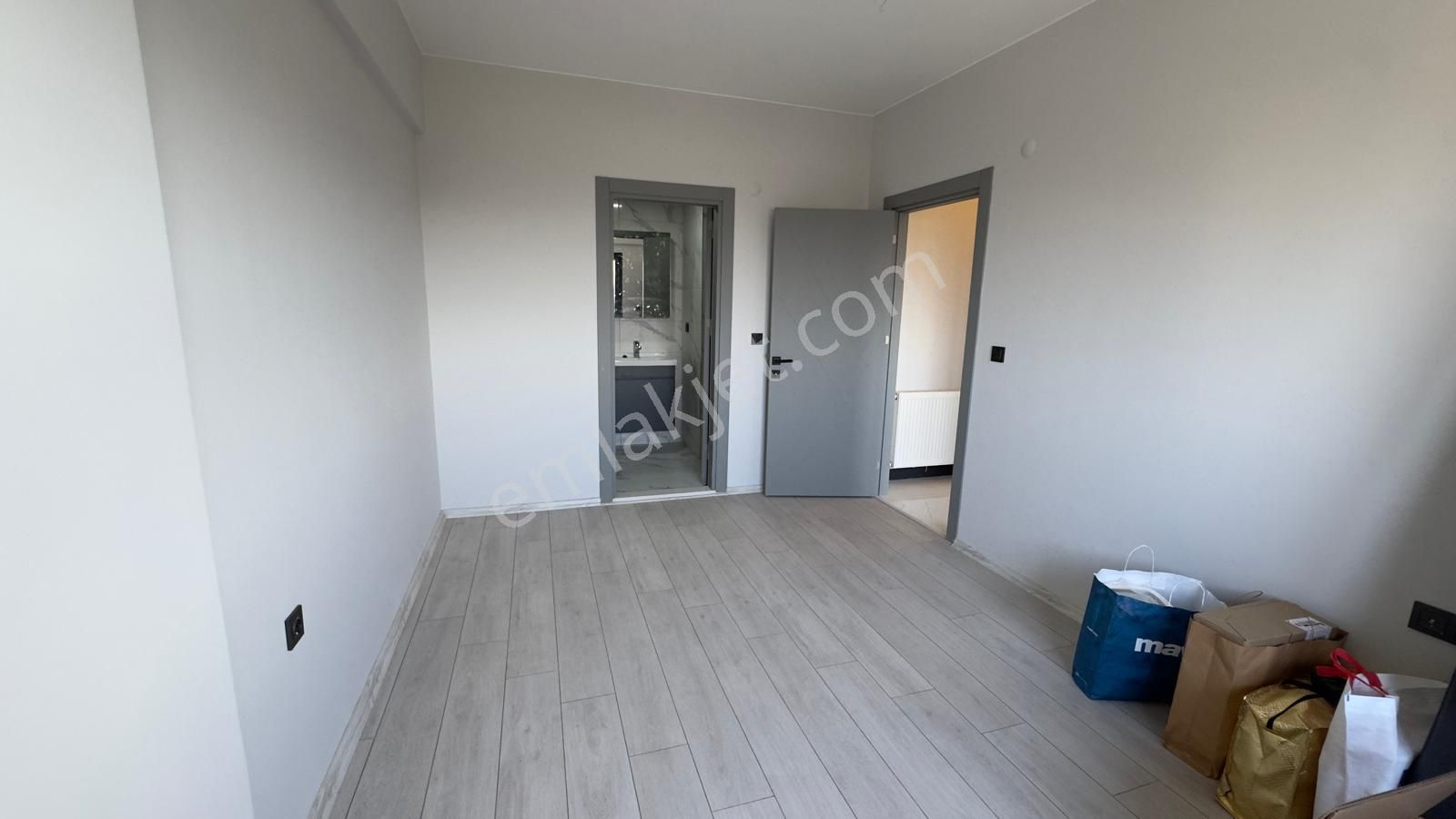 Menemen İstiklal Mah. Ön Cephe 2+1 102 M2 Lüks Kiralık Daire - Görsel 8