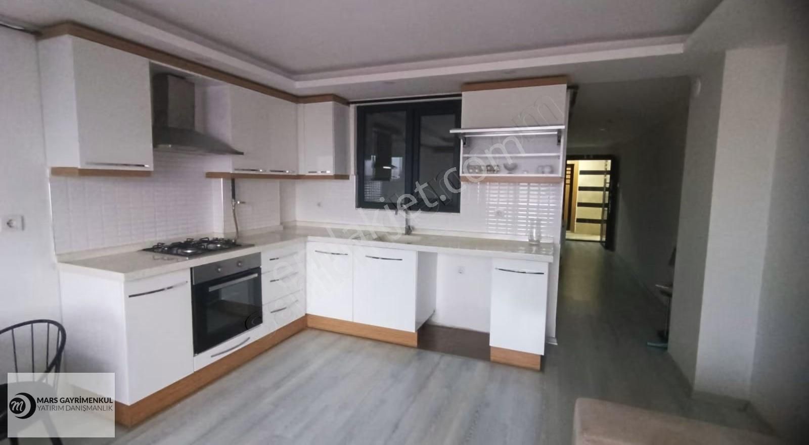 Karesi Atatürk Mah. Otel Basri Yanı Kiralık Arakat 1+1 Daire - Görsel 3