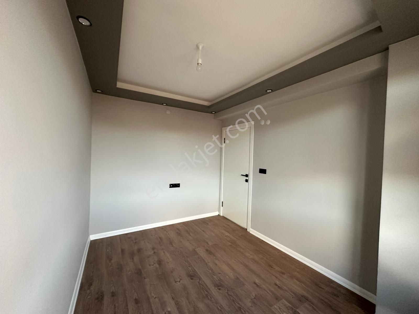 Recep Ümit Emlak'tan Şarhöyük Mahallesi Büyük Park Yakınında (sıfır) Kiralık 1+1 Ferah Daire - Görsel 15