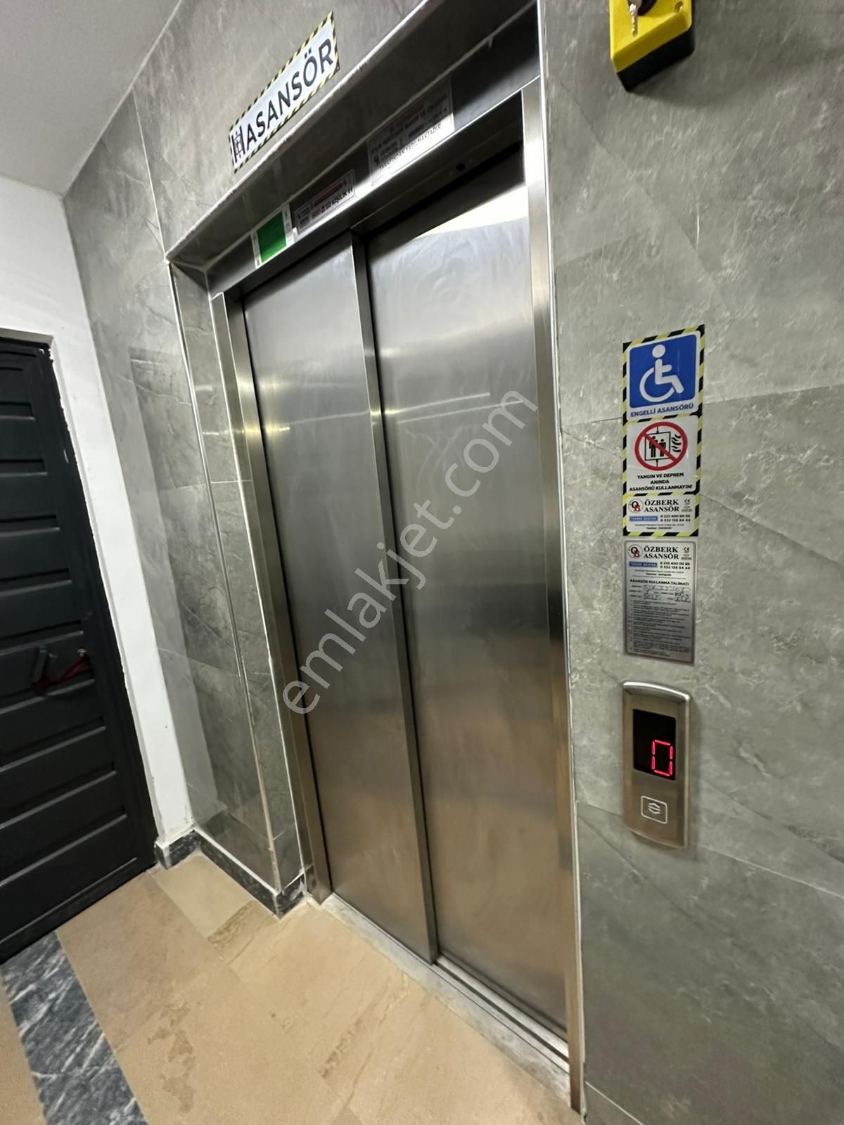 Recep Ümit Emlak'tan Şarhöyük Mahallesi Büyük Park Yakınında (sıfır) Kiralık 1+1 Ferah Daire - Görsel 24