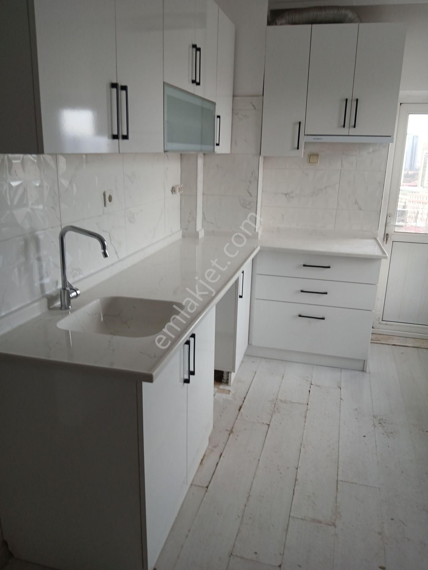 Emek Şenyuva Blokları 3 Oda Salon Bakımlı 16. Kat Manzaralı - Görsel 9