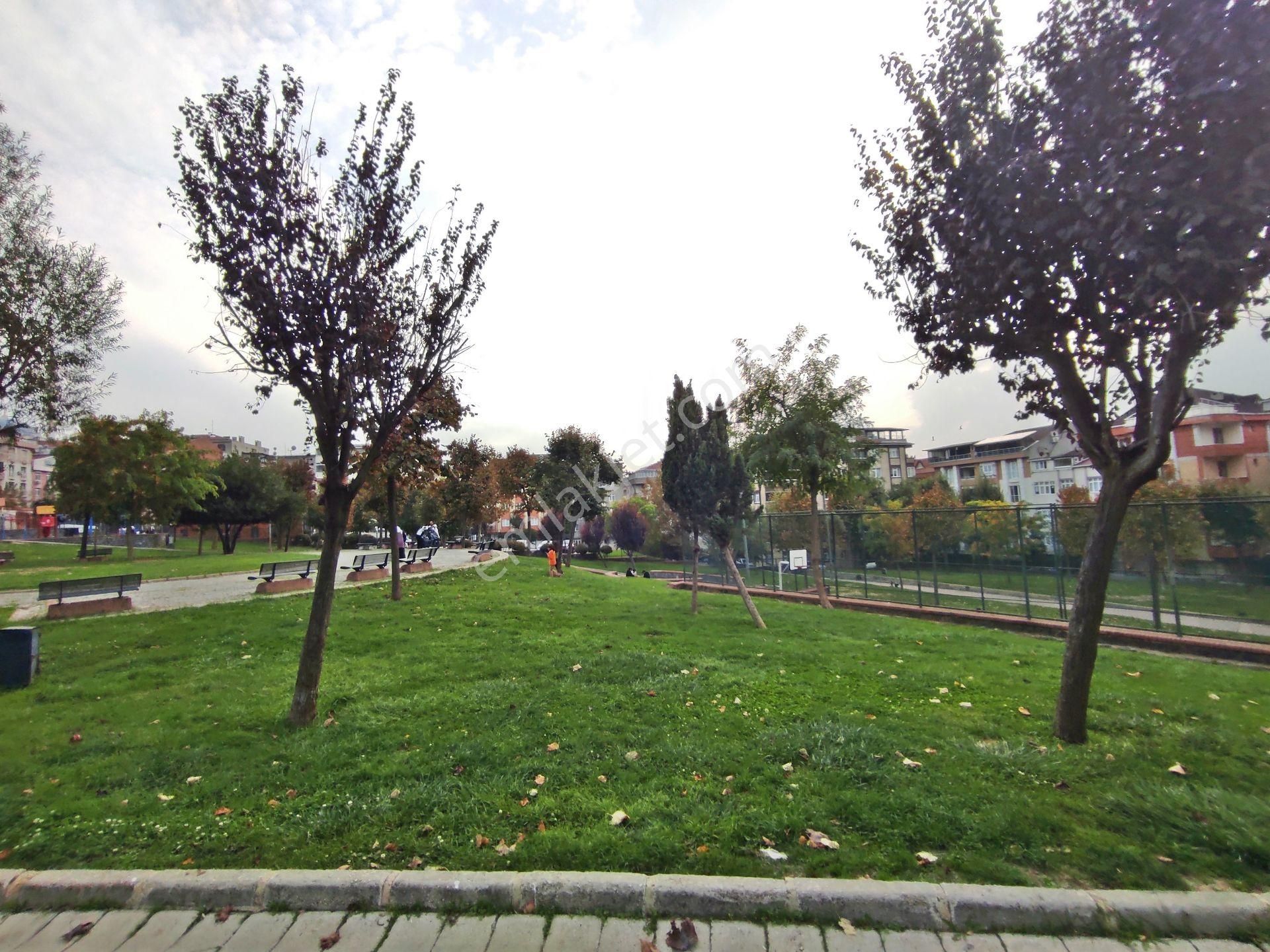 Bahçelievler Cumhuriyet Mah 5,katlı 12 Dairelik 202 M2 Boş Arsa - Görsel 4