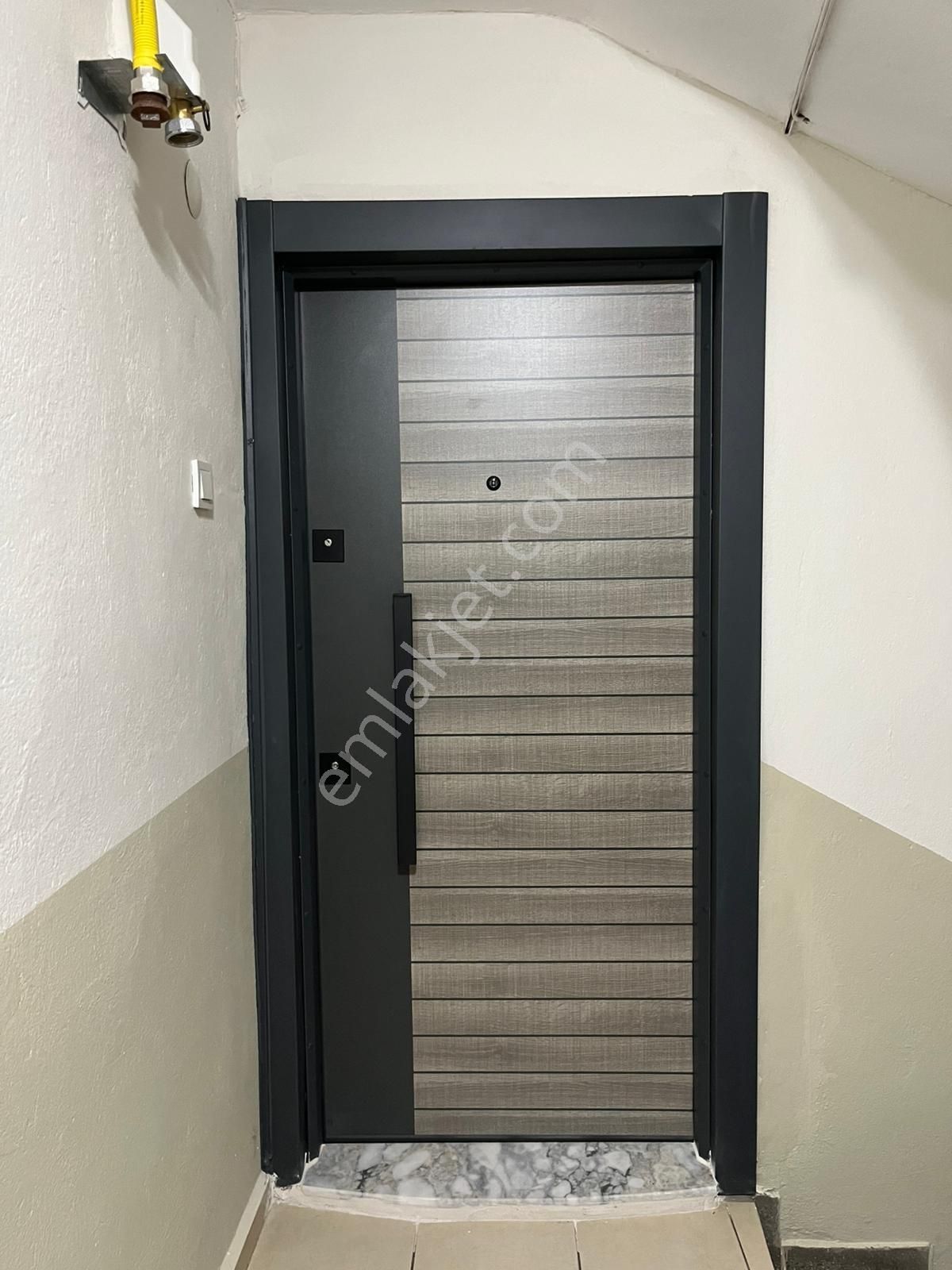 Asil'den Poligonda Cadde Üzeri 2+1 Lüks Yapılı Arakat Daire - Görsel 22