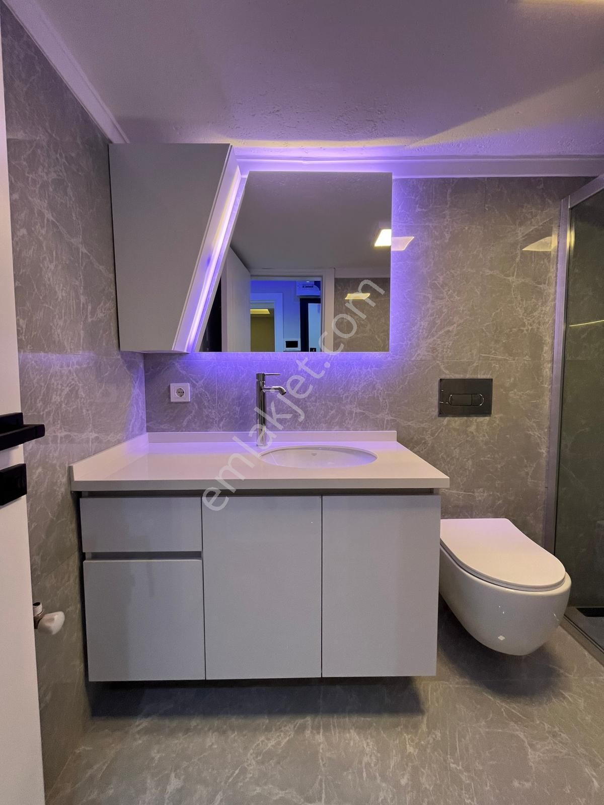 Asil'den Poligonda Cadde Üzeri 2+1 Lüks Yapılı Arakat Daire - Görsel 14