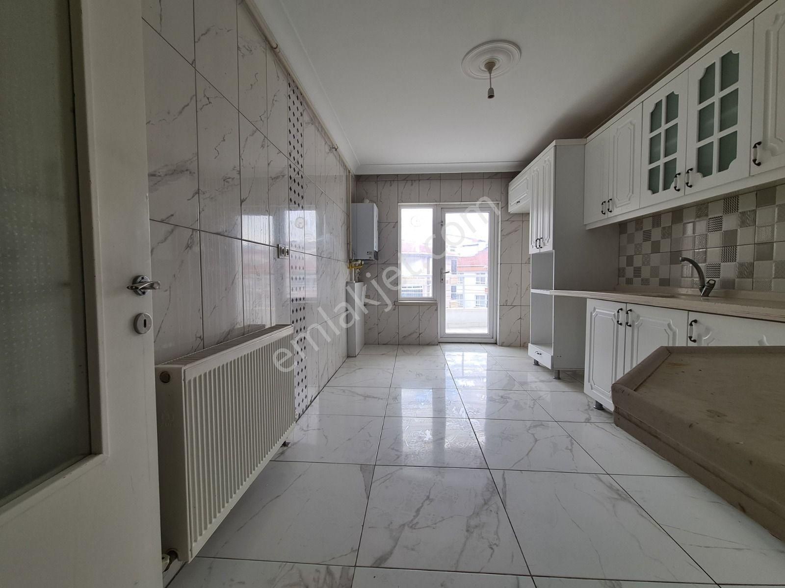 Muhteşem Lokasyon & Emsalsiz Fiyat İle Cadde Üzeri Köşebaşı 4+1 - Görsel 3