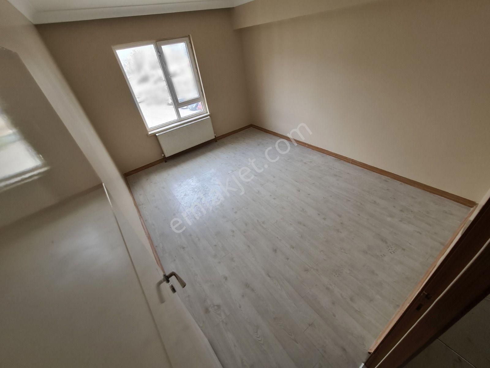 Muhteşem Lokasyon & Emsalsiz Fiyat İle Cadde Üzeri Köşebaşı 4+1 - Görsel 18