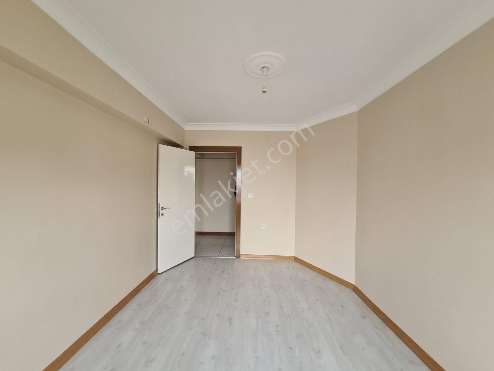 Muhteşem Lokasyon & Emsalsiz Fiyat İle Cadde Üzeri Köşebaşı 4+1 - Görsel 28