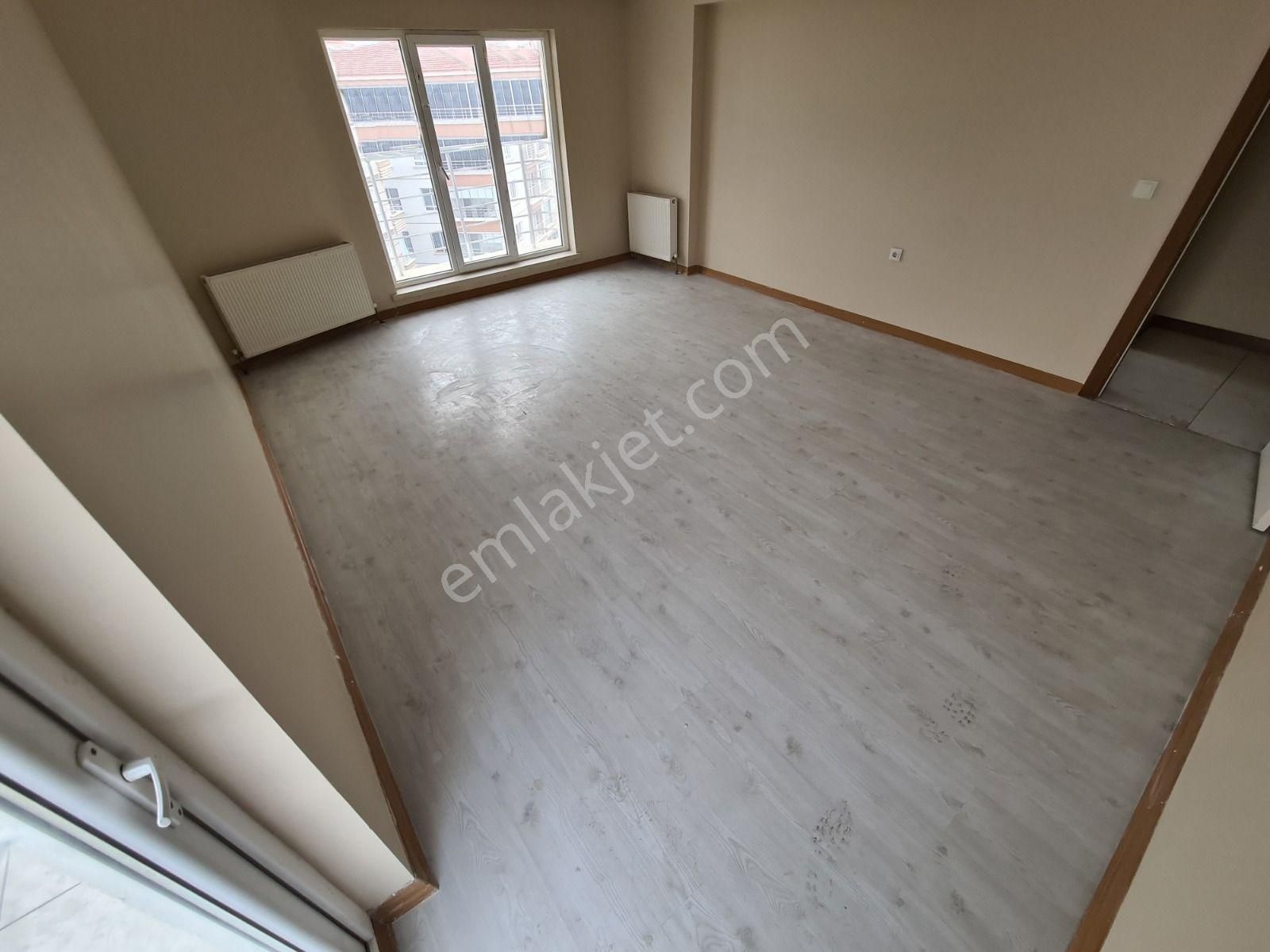 Muhteşem Lokasyon & Emsalsiz Fiyat İle Cadde Üzeri Köşebaşı 4+1 - Görsel 14