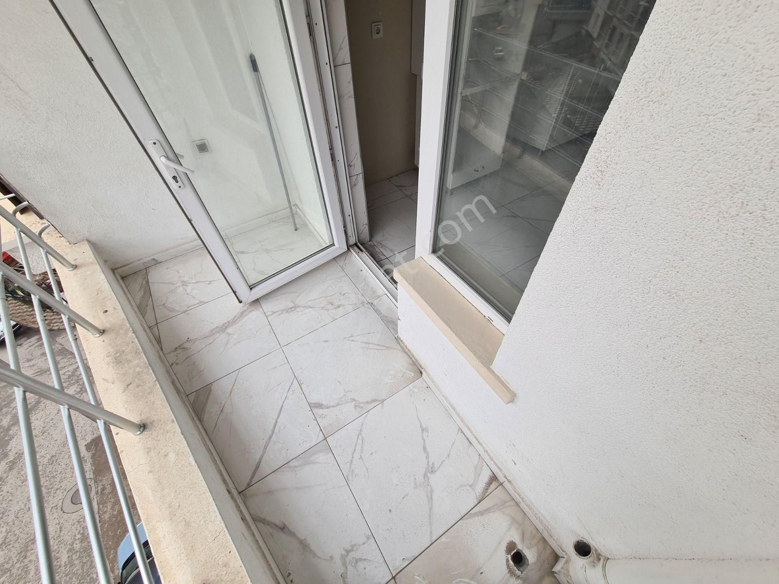 Muhteşem Lokasyon & Emsalsiz Fiyat İle Cadde Üzeri Köşebaşı 4+1 - Görsel 6