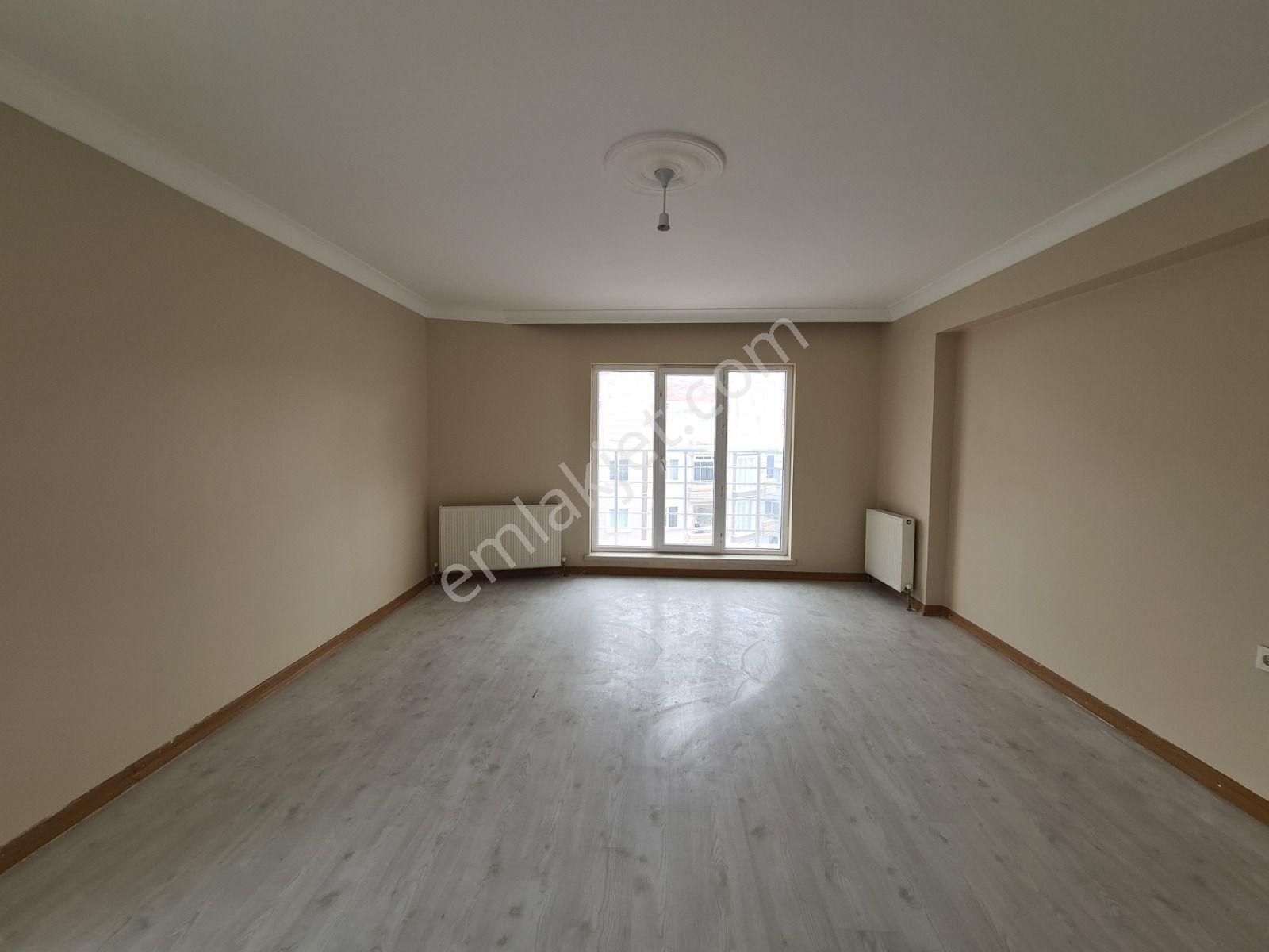 Muhteşem Lokasyon & Emsalsiz Fiyat İle Cadde Üzeri Köşebaşı 4+1 - Görsel 10