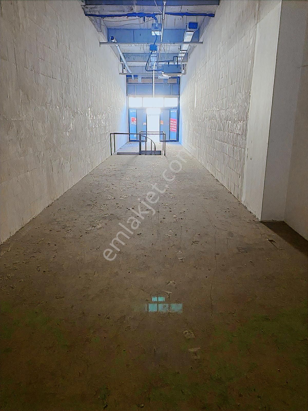 Adım İstanbulda Kiralık Boş Dükkan - Görsel 3