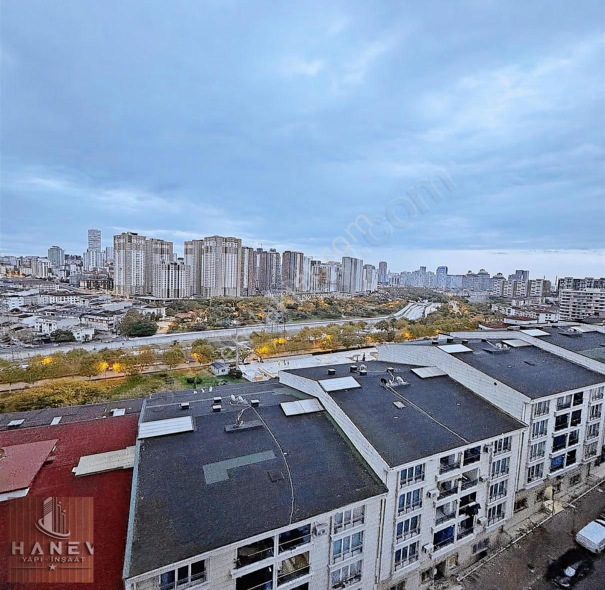 Metrobüse Yakın Satılık Lüks Rezidans Dairesi - Görsel 17