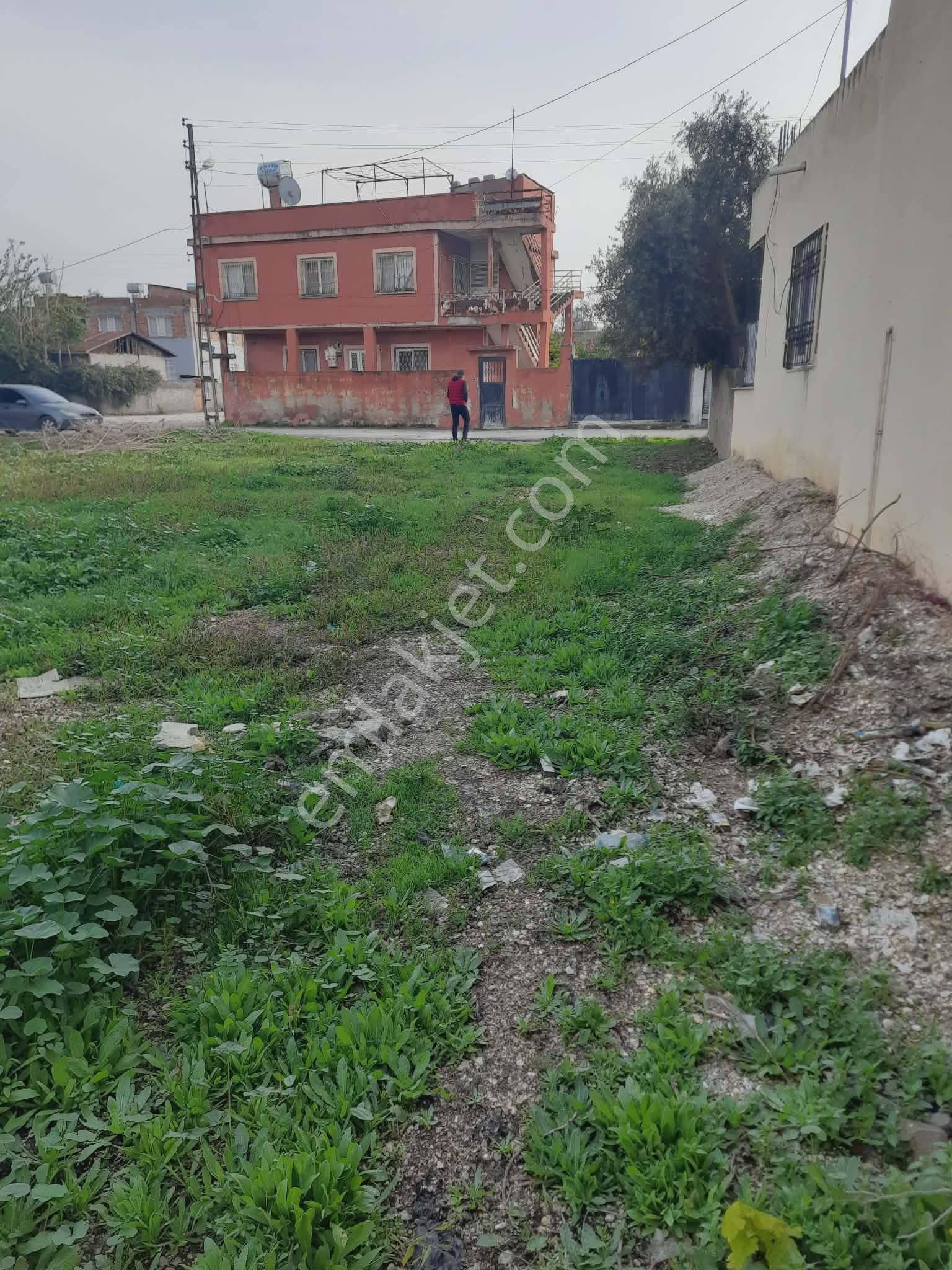 Çınar Emlak'tan Muradiye Mh Satılık 1.052 Mt Arsa