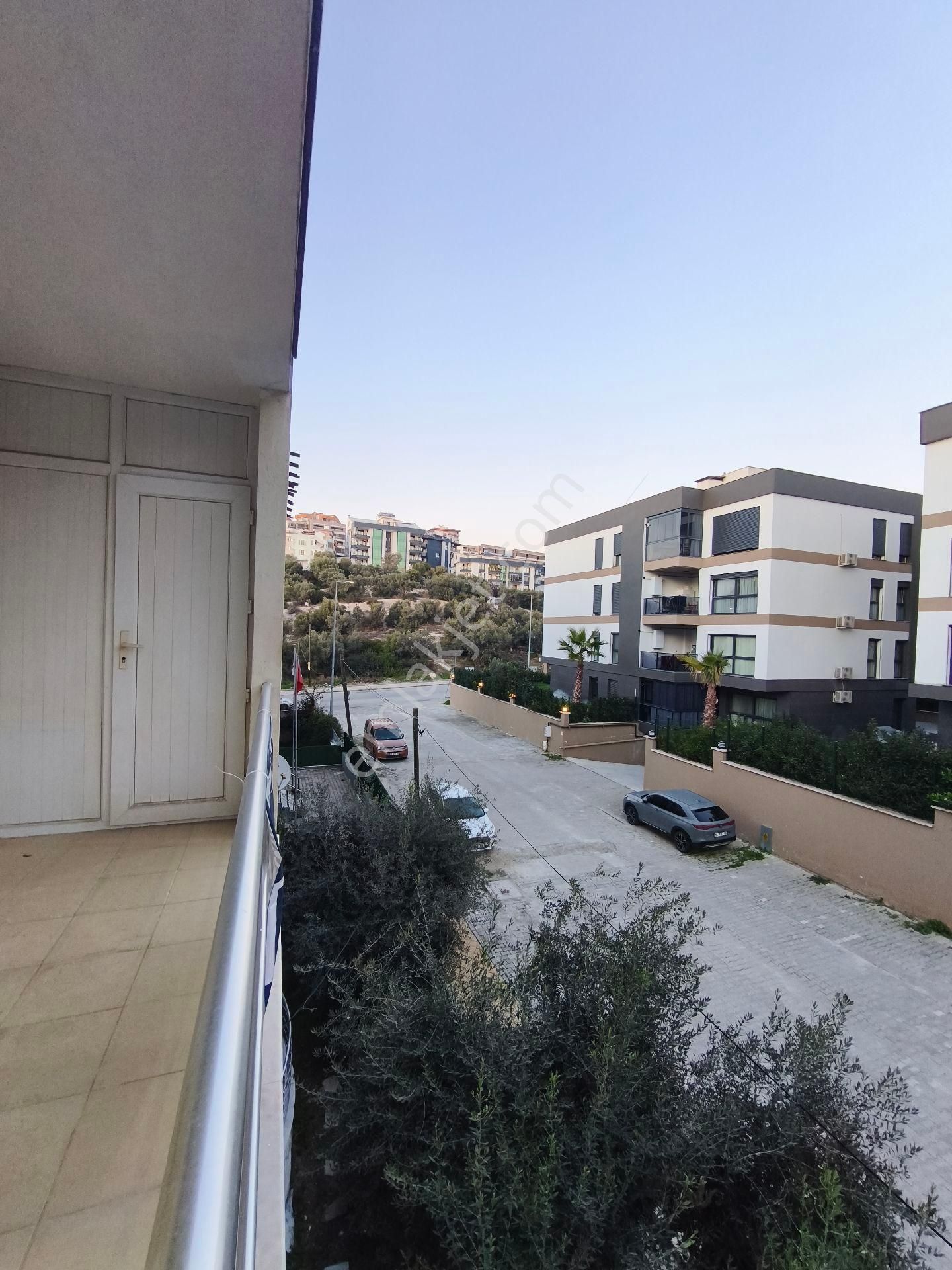 Kuşadası Ege Mah Çarşıya Yakın Kiralık Daire - Görsel 16